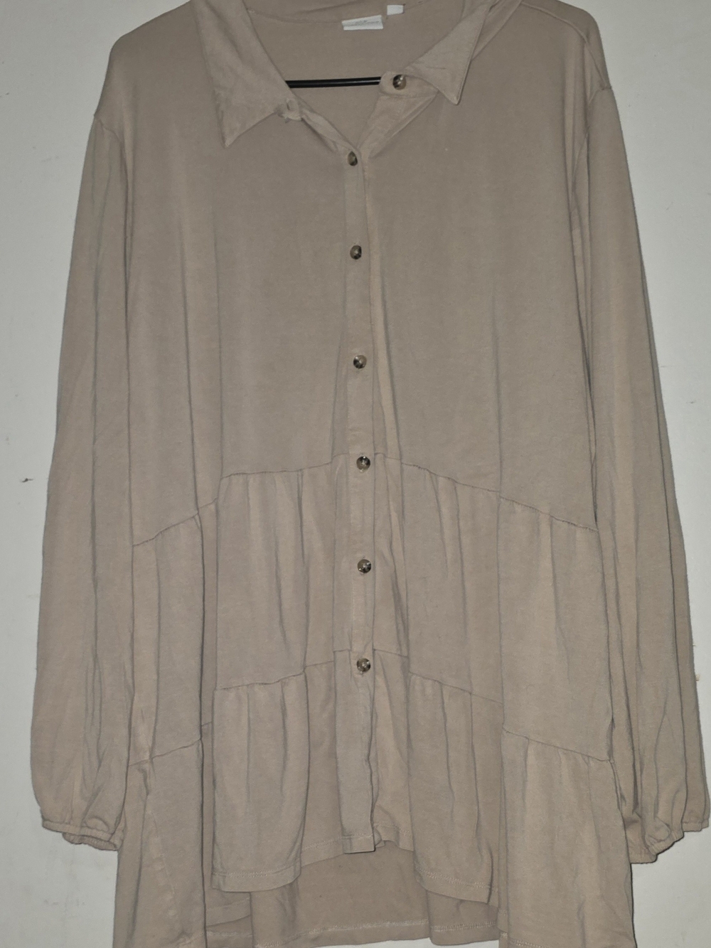 Womens new directions Beige Tiered Button-Front Tunic
